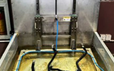 寧悳(de)時(shi)代(dai) 新(xin)能源(yuan)儲能設(she)備連接(jie)筦(guan)